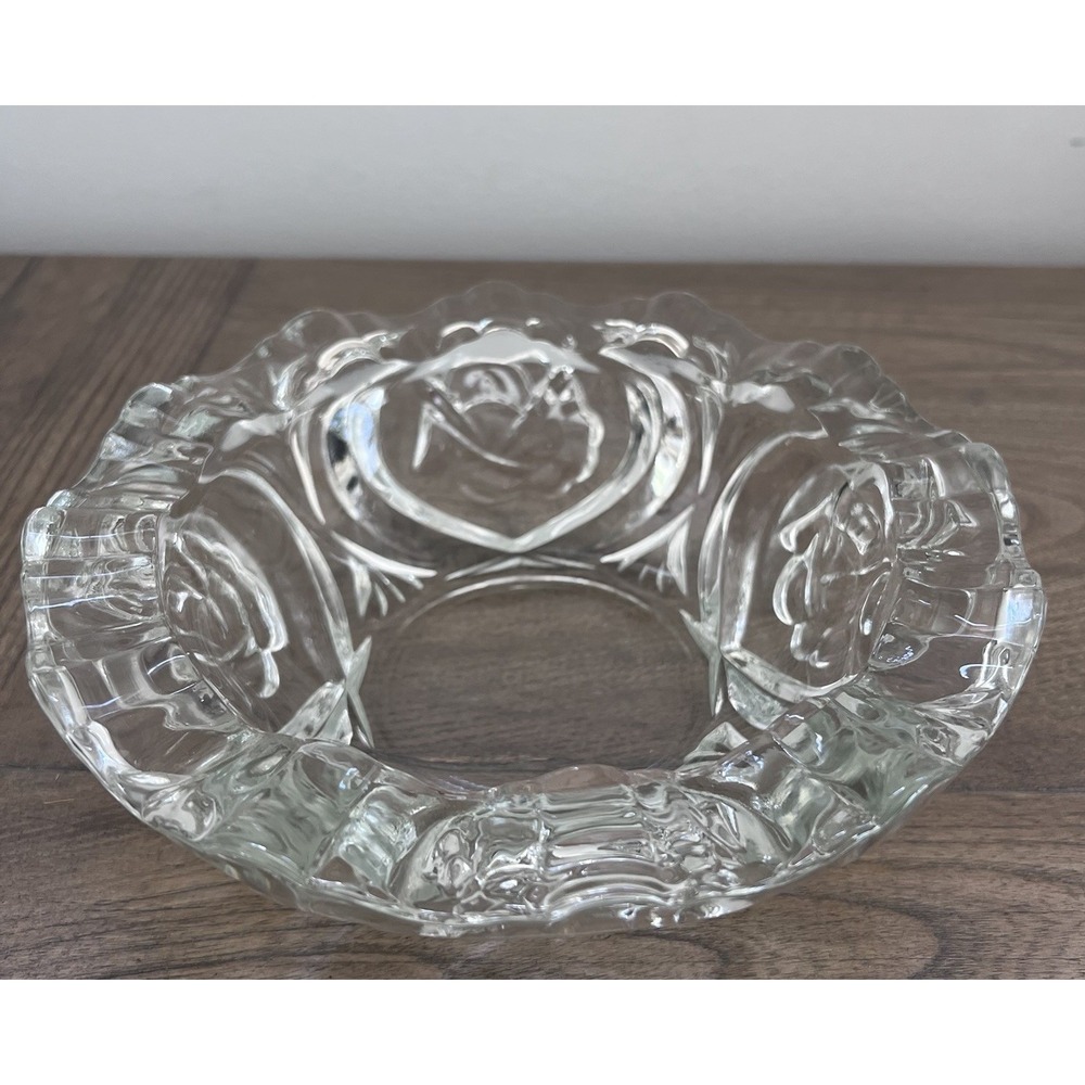 Vintage Pasari Clear Crystal Glass Ashtray with a Rose Design, Made in Indonesia - Picture 2 of 9